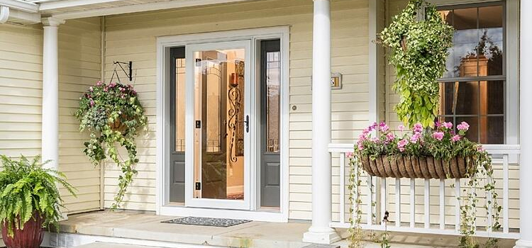 screen door installation in Chula Vista